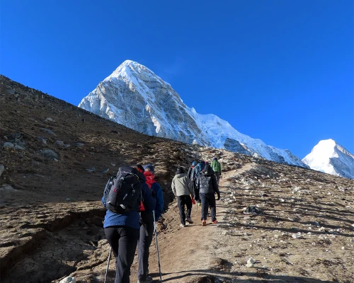 On way to kalapathar