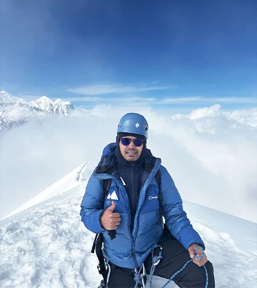 Pisang peak summit photo